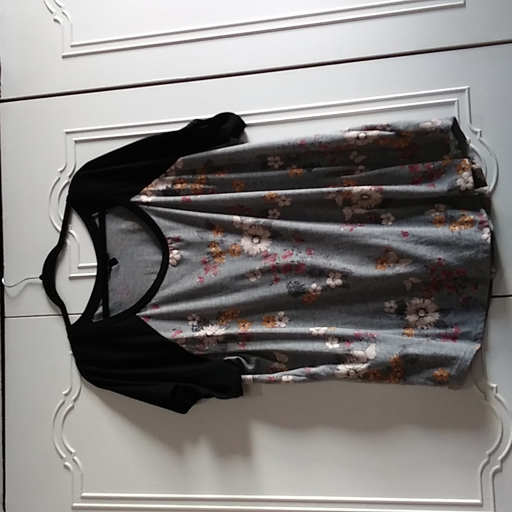 🌼 Torrid Tshirt 🌼